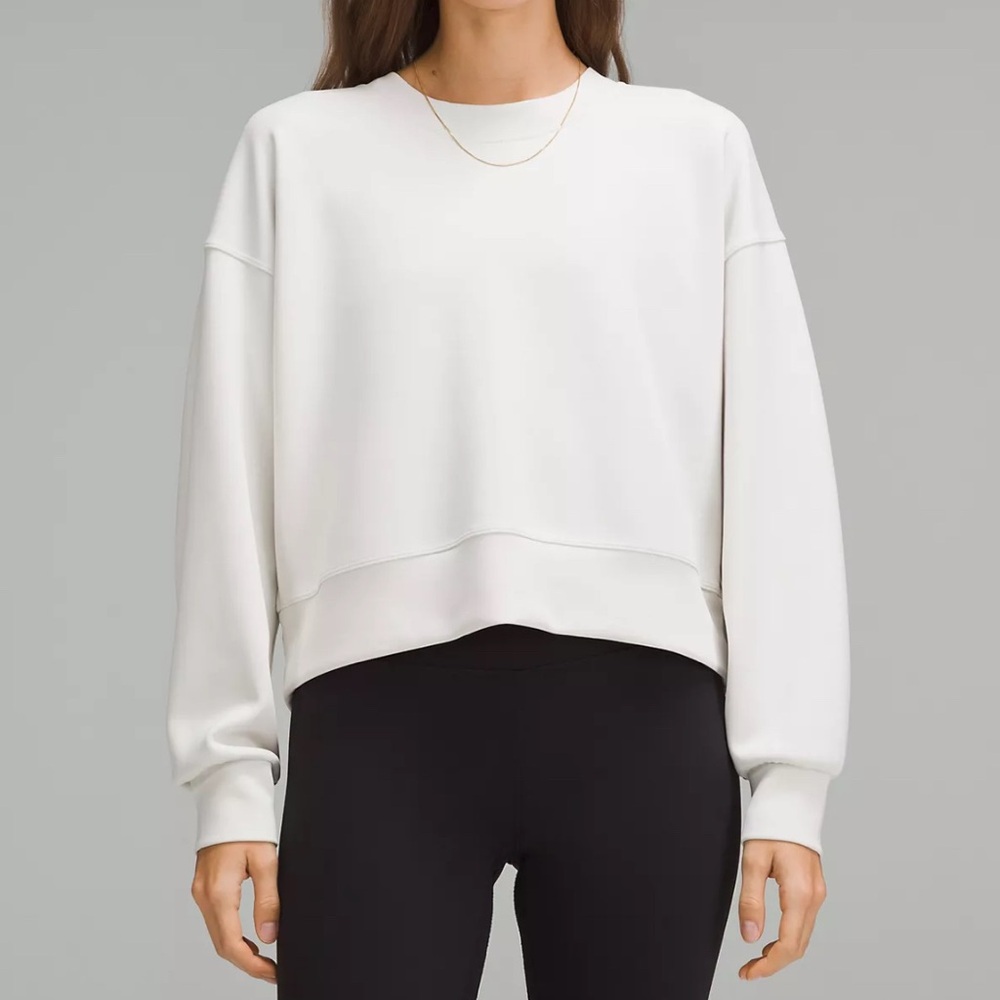 Lululemon softstreme cropped crew sweatshirt